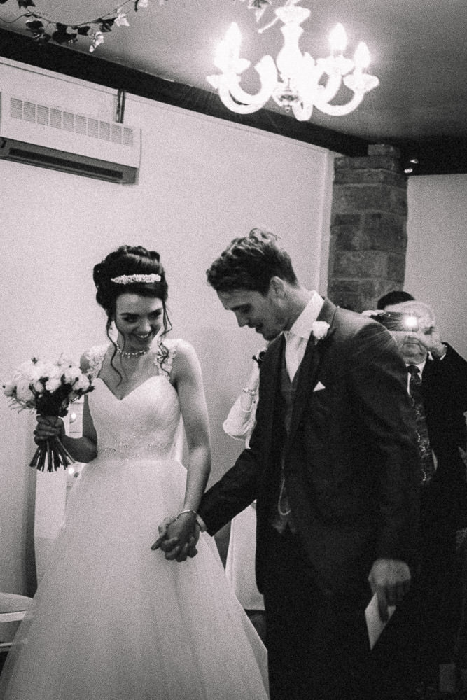 THOMAS ANDREA LAKESIDE VENUE BRIDGEND WEDDING PHOTOGRAPHER 17 THOMAS ANDREA LAKESIDE VENUE BRIDGEND WEDDING PHOTOGRAPHER 17